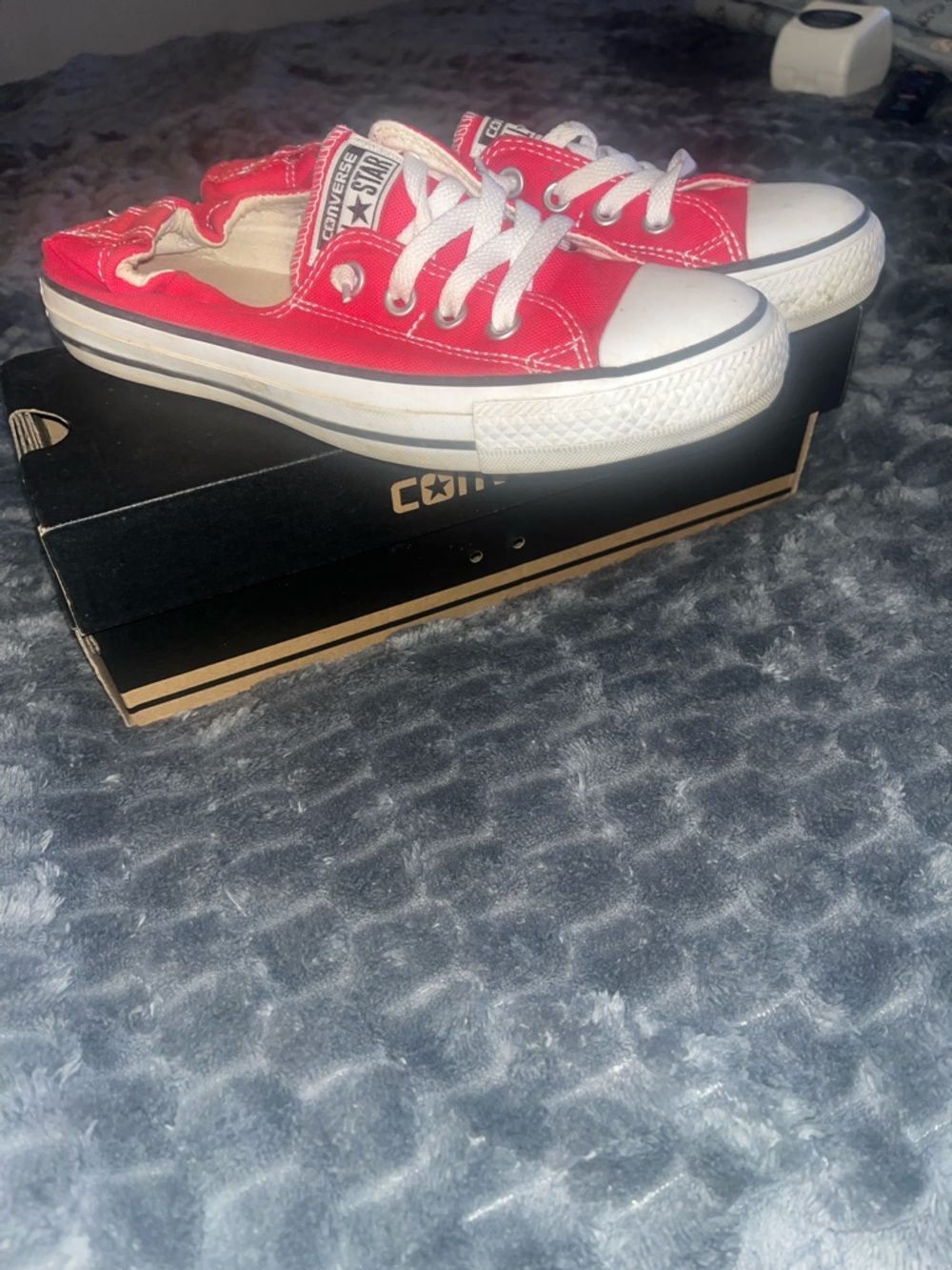 Converse Red shore line Low-Top Slip-On Canvas Sneakers